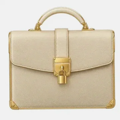 Locked leather briefcase — GQbet